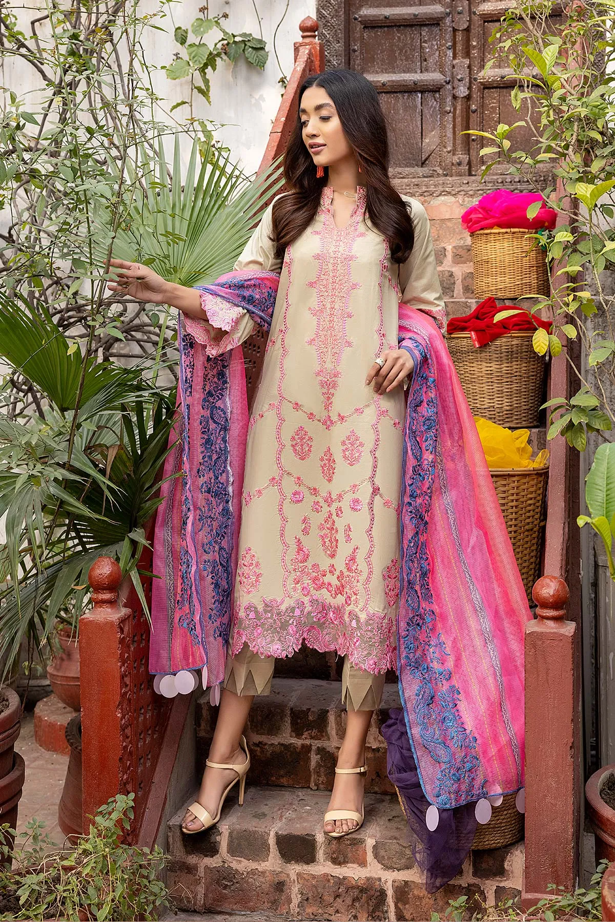 3-Pc Unstitched Embroidered Suit RM22-24