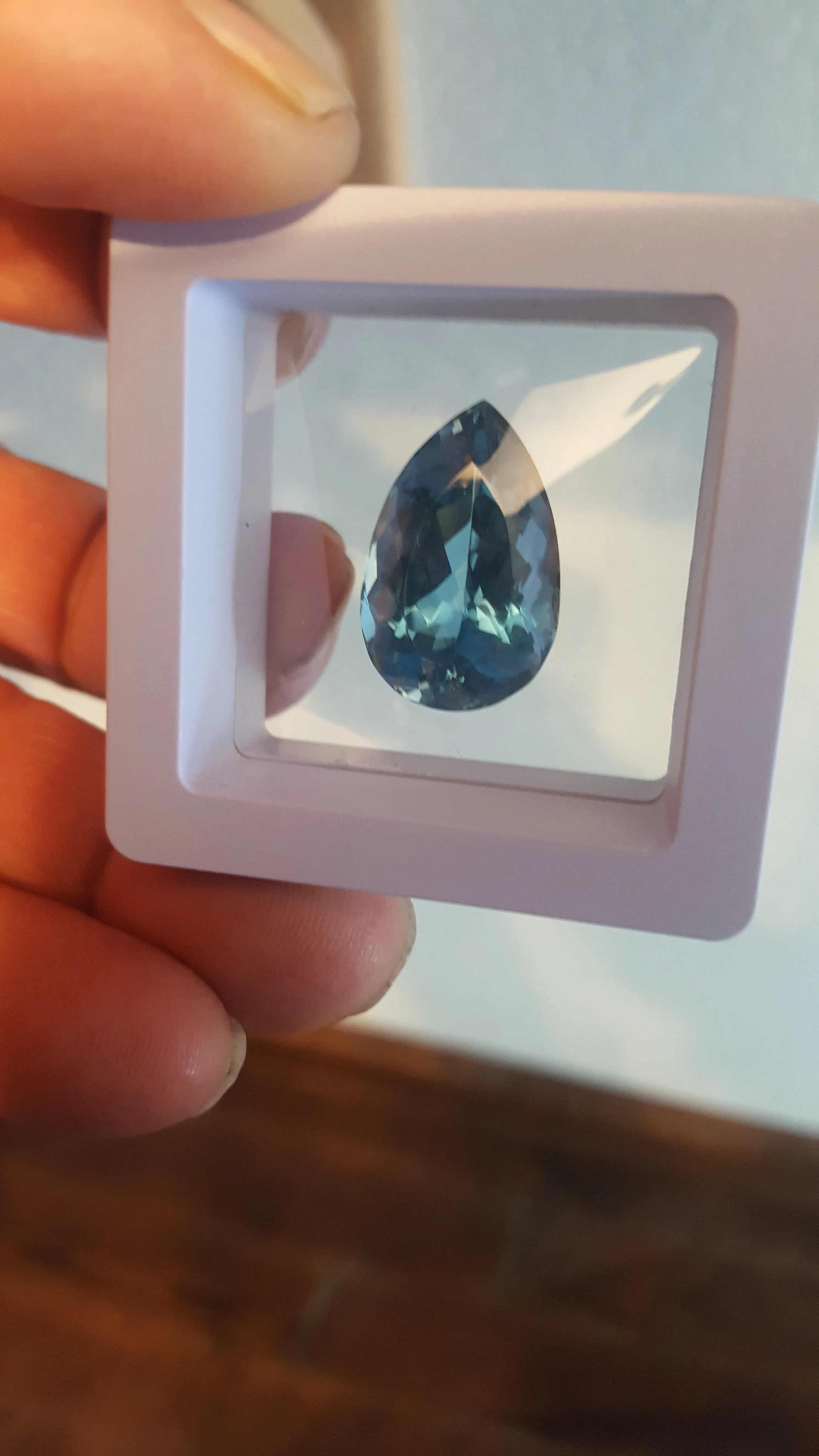 30.45ct LONDON BLUE TOPAZ