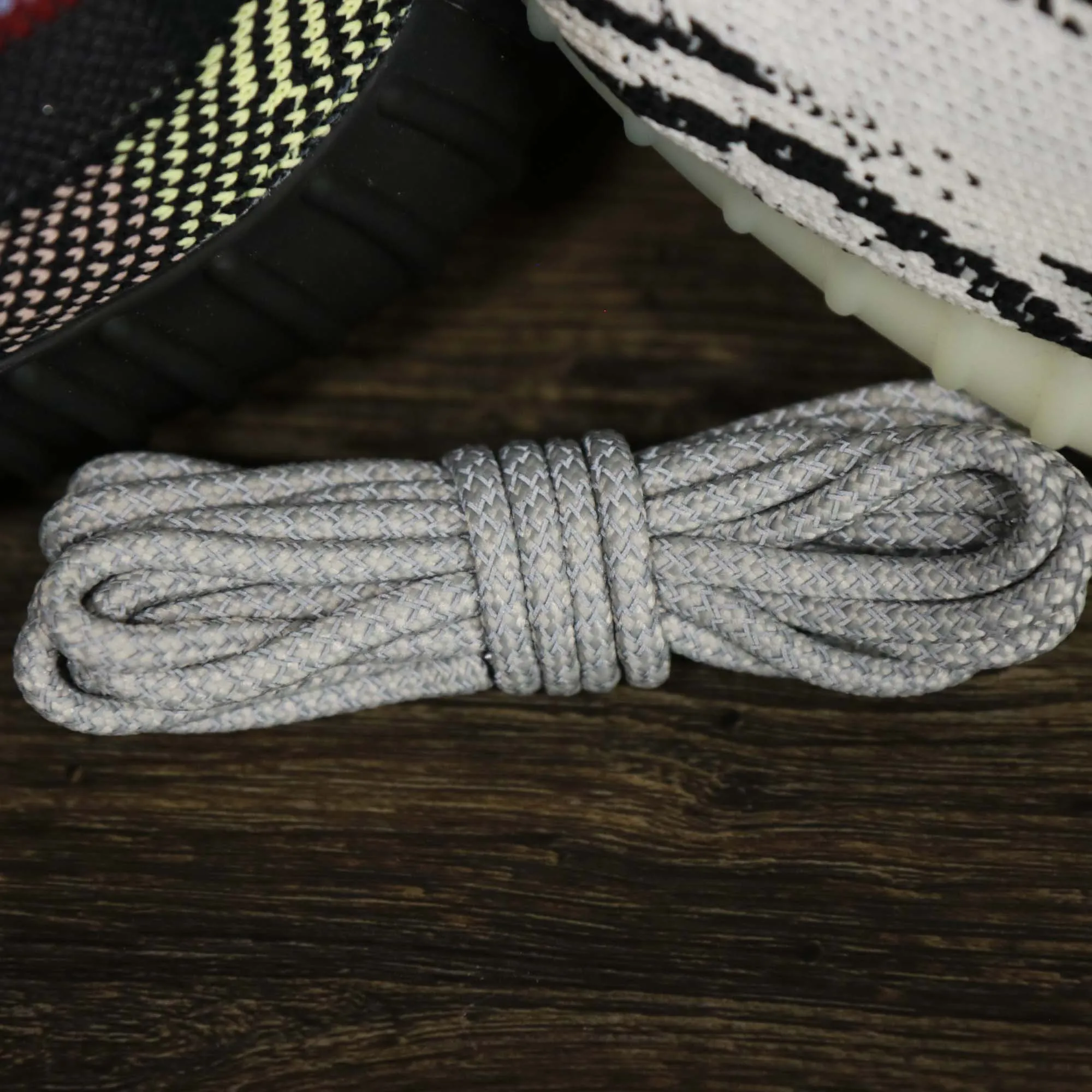 3M Reflective White/Gravel Solid Shoelaces with White/Gravel Aglets | 120cm Capswag