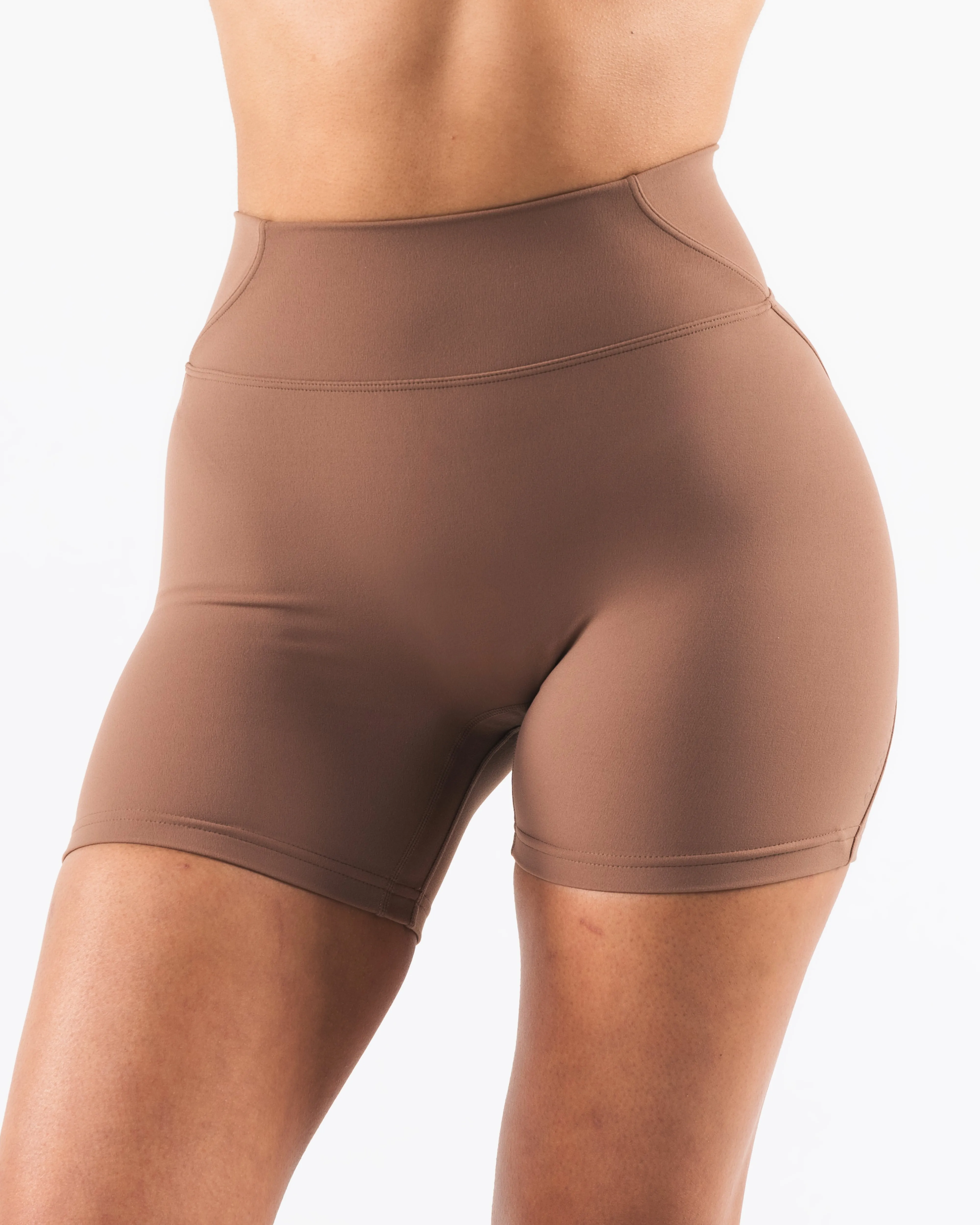 Aura Short 5 - Oak