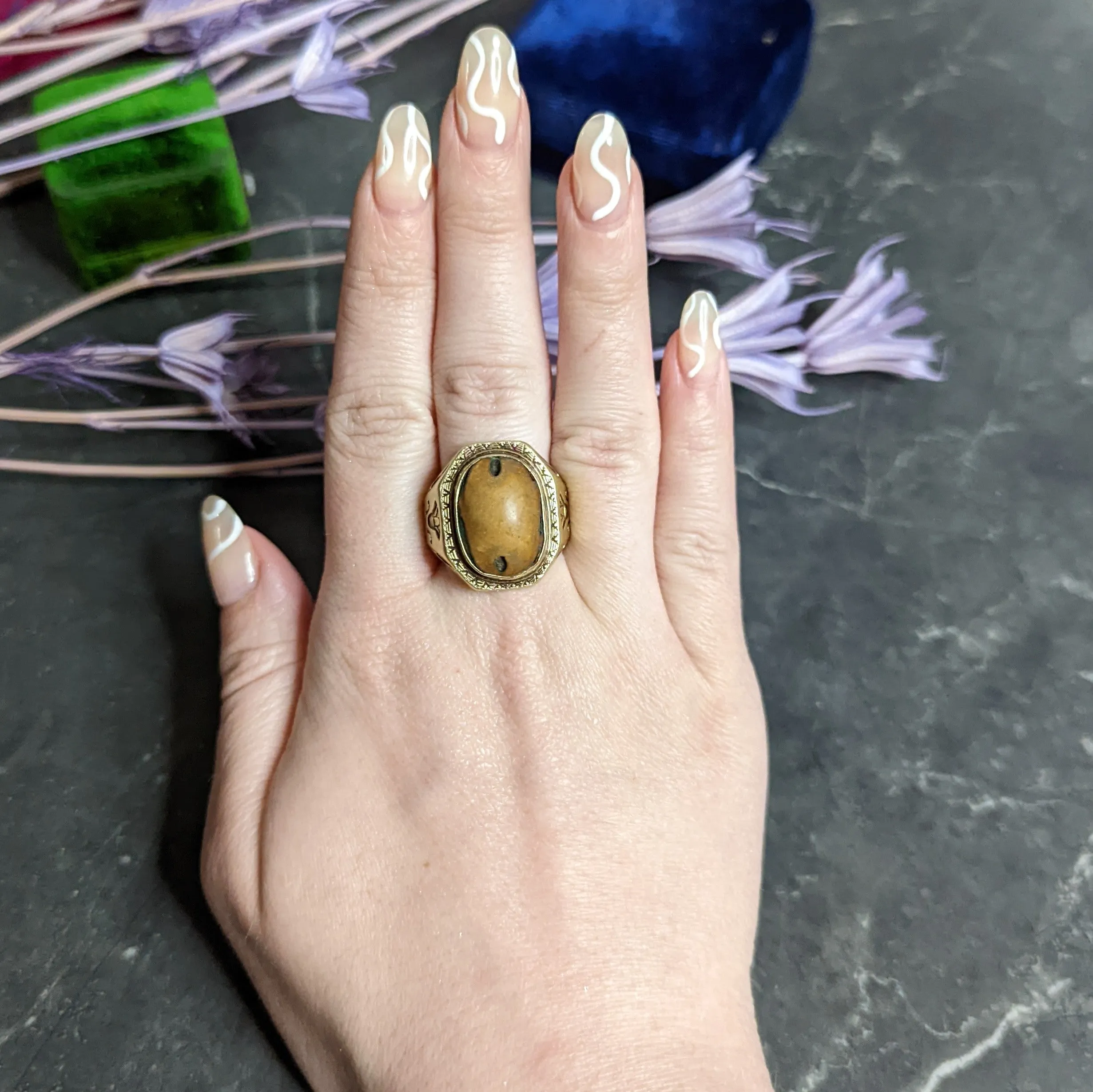 Egyptian Revival Hardstone 14 Karat Gold Unisex Scarab Ring