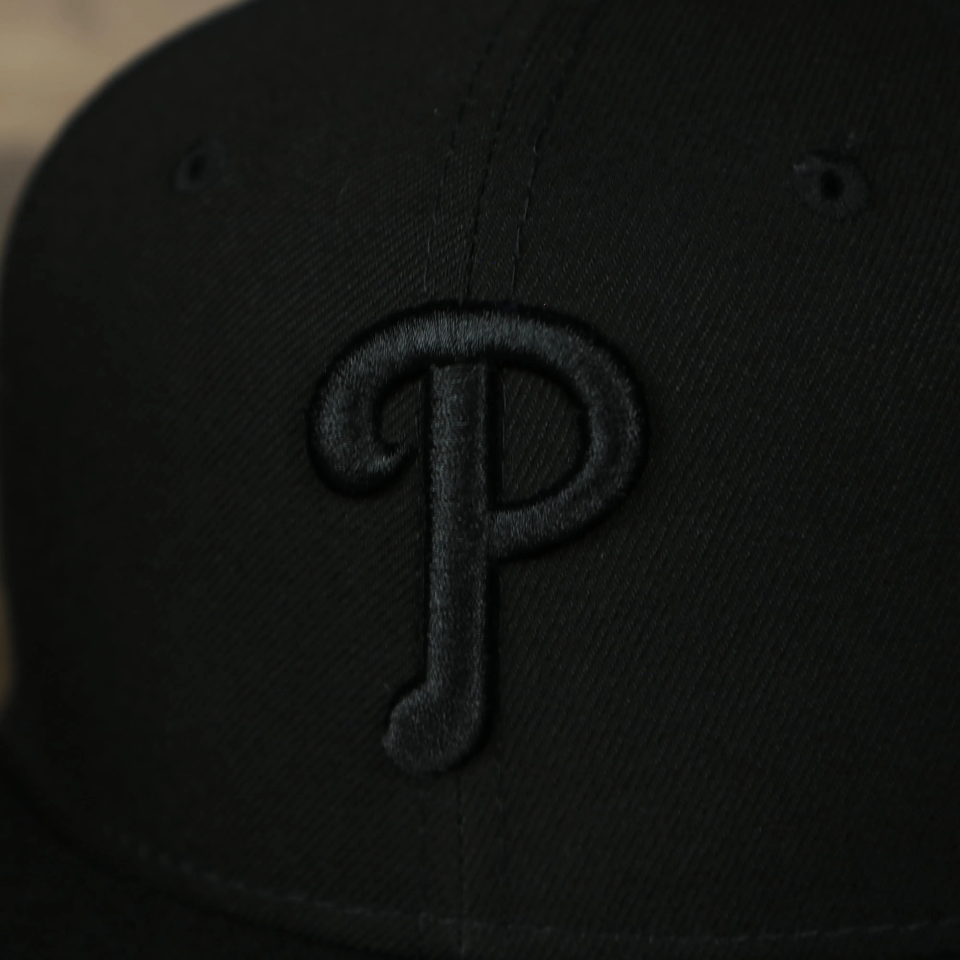 Philadelphia Phillies New Era Tonal 9Fifty Snapback | Black