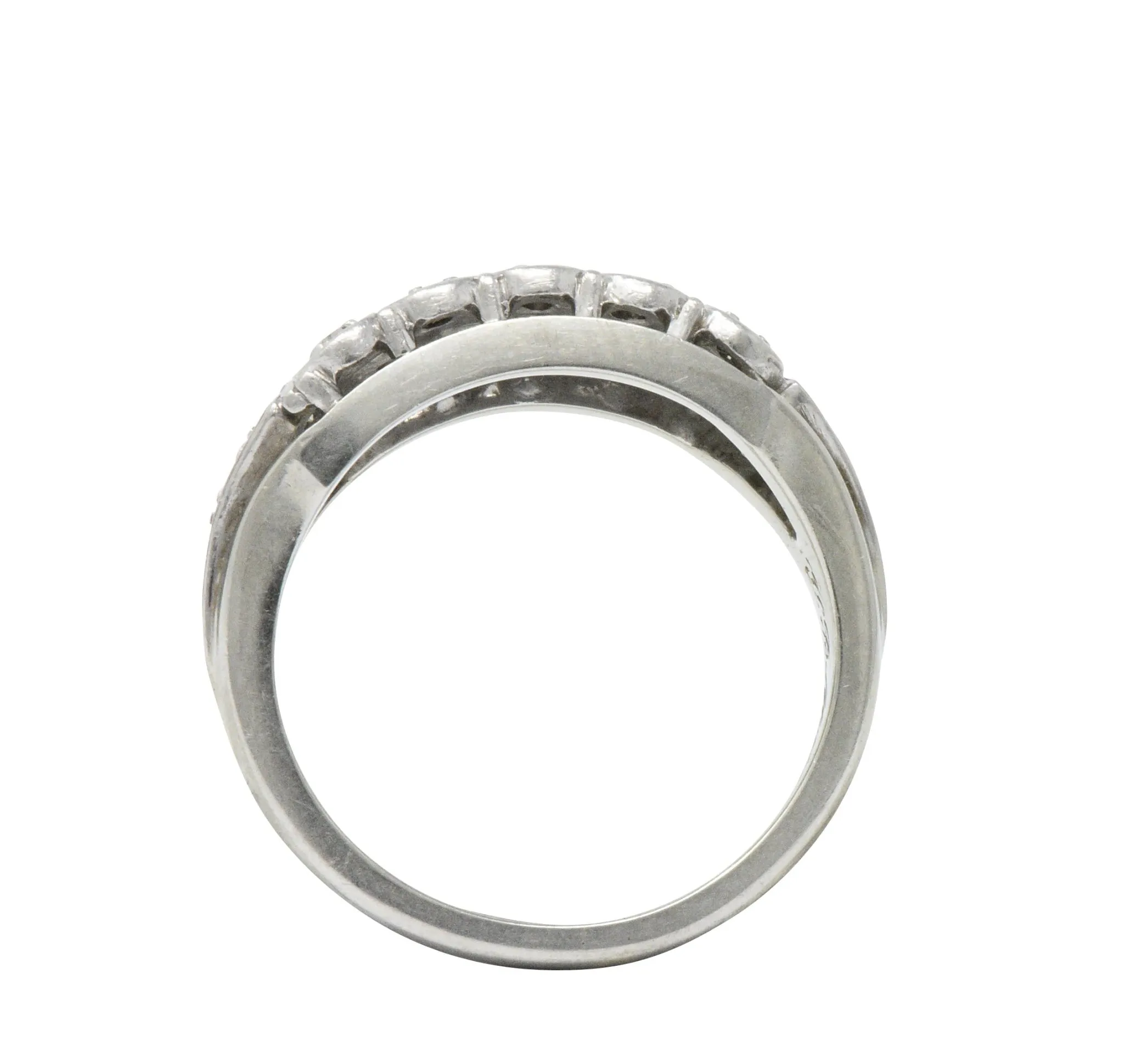 Retro 0.20 CTW Diamond 18 Karat White Gold Band Ring