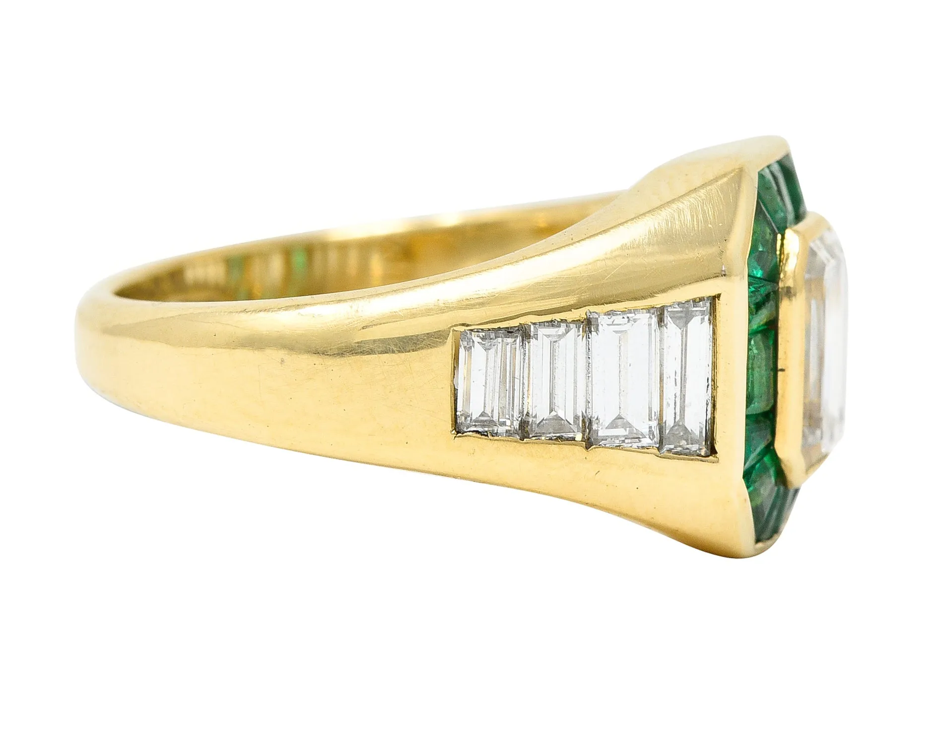 Vintage Italian 2.70 CTW Diamond Emerald 18 Karat Yellow Gold Unisex Ring