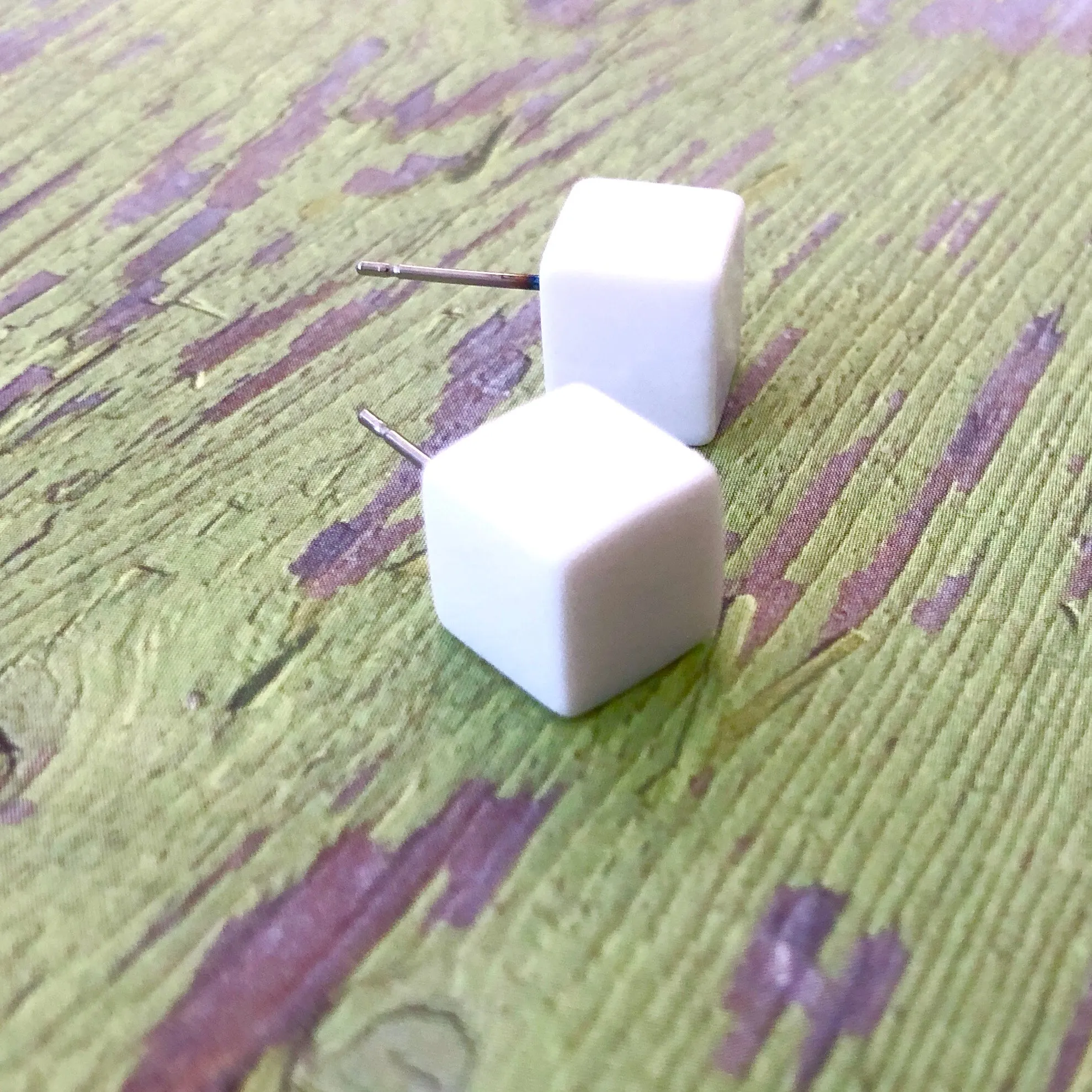 White Midi Cube Stud Earrings